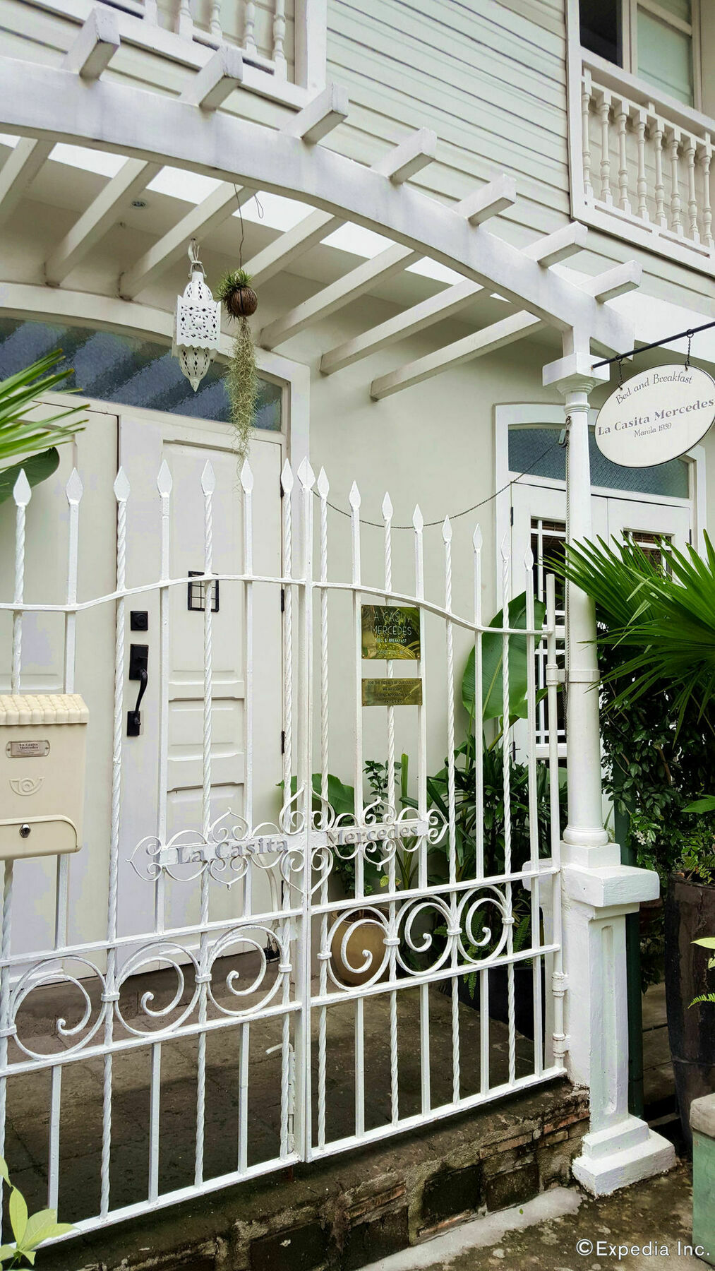 Charming La Casita Mercedes, 5Br And 5Tb For Family And Friends Staycation Makati City Dış mekan fotoğraf