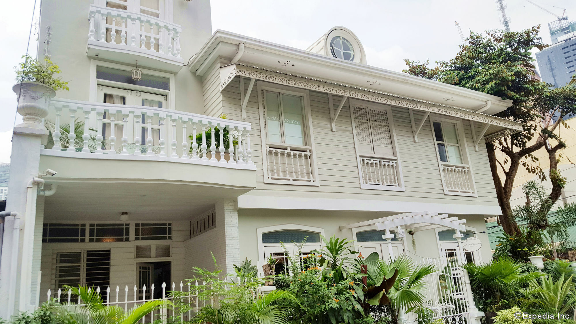 Charming La Casita Mercedes, 5Br And 5Tb For Family And Friends Staycation Makati City Dış mekan fotoğraf